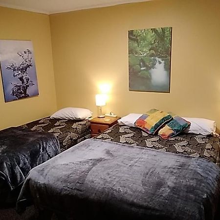 Accommodation Fiordland -The Three Bedroom House At 226A Milford Road Te Anau Exterior foto