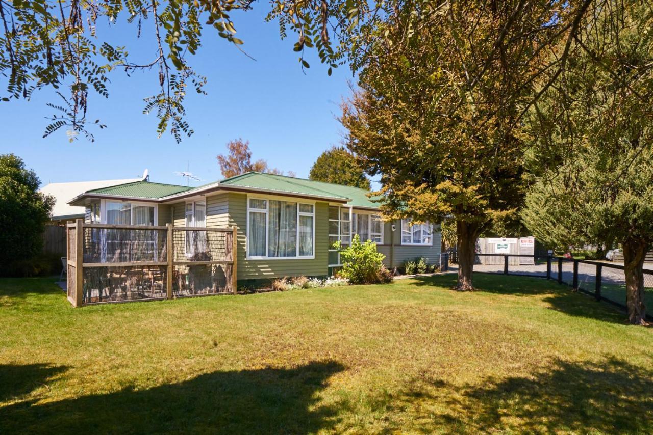 Accommodation Fiordland -The Three Bedroom House At 226A Milford Road Te Anau Exterior foto