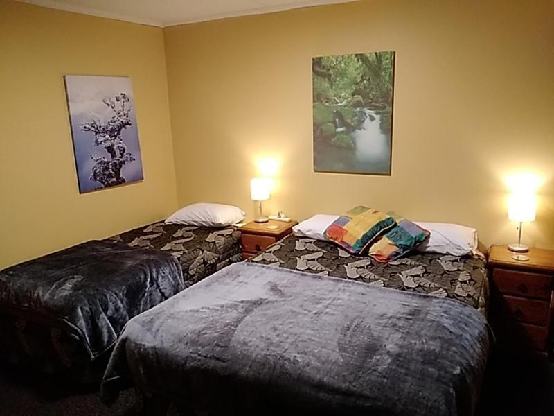 Accommodation Fiordland -The Three Bedroom House At 226A Milford Road Te Anau Exterior foto