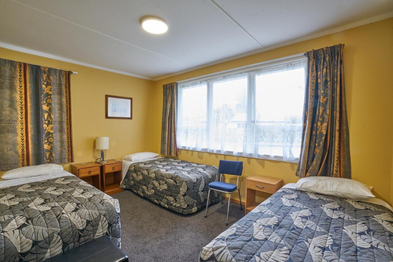 Accommodation Fiordland -The Three Bedroom House At 226A Milford Road Te Anau Exterior foto